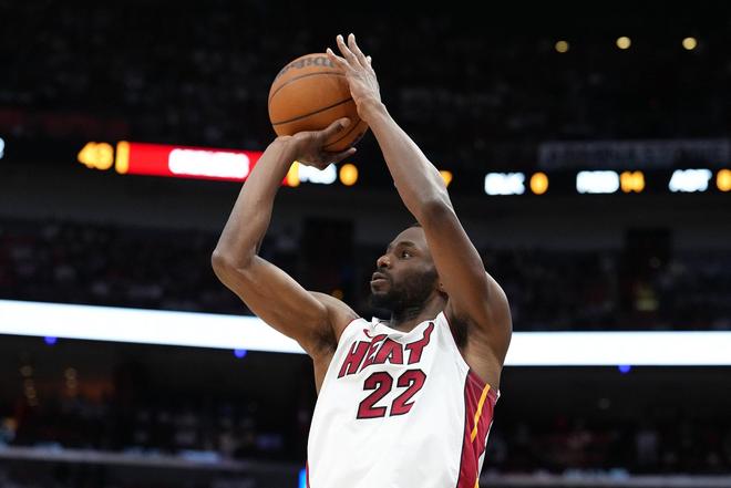 队：姚明玫瑰浓眉被抢走 一队错过KD瓦力棋牌锦鲤NBA低概率中状元签球(图2)